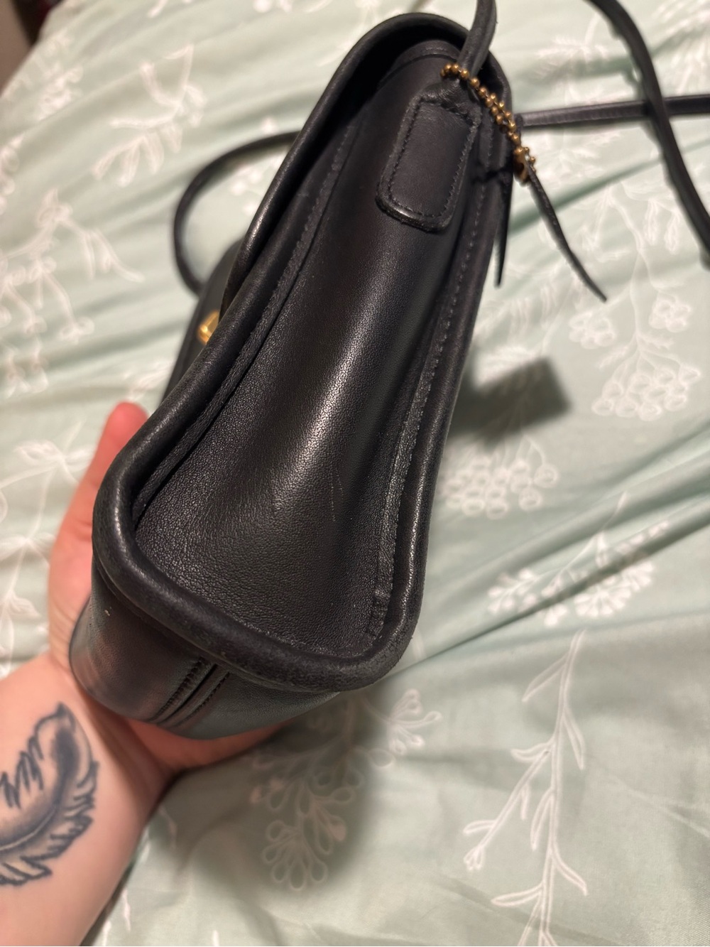 VINTAGE COACH Black Leather Scooter Crossbody Bag - Picture 4 of 9